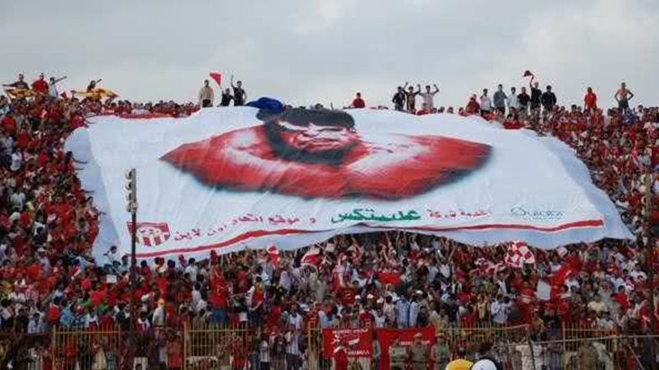 Al Ittihad Aleppo SC menggunakan apparel asal indonesia dalam jersey terbarunya. Copyright: Ultras Tifo